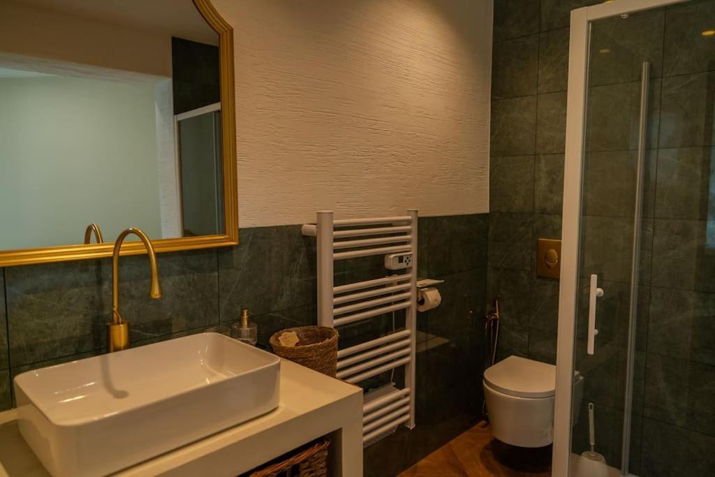 Le Cozy Reims -Escapade Raffinee Avec Spa Prive Exteriör bild
